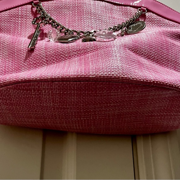 Gerolamo pink straw handbag with charms and chain link - Picture 11 of 16
